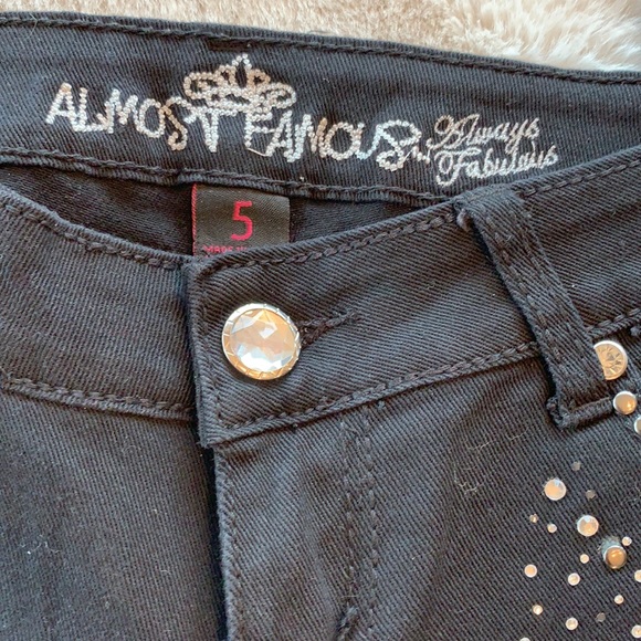 Almost famous jeans - Picture 2 of 8